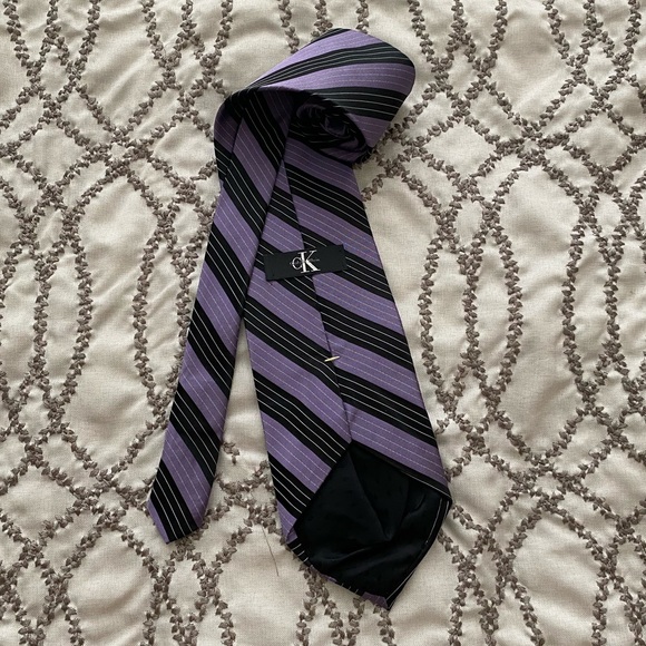 Calvin Klein Neck Tie - Picture 3 of 4